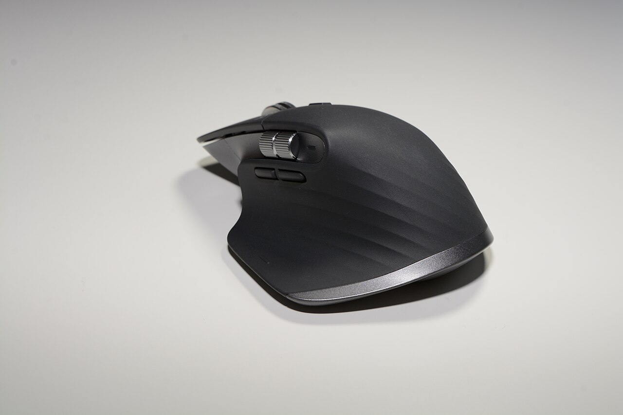 Les 5 Meilleures souris ergonomiques - Comparatif 2026